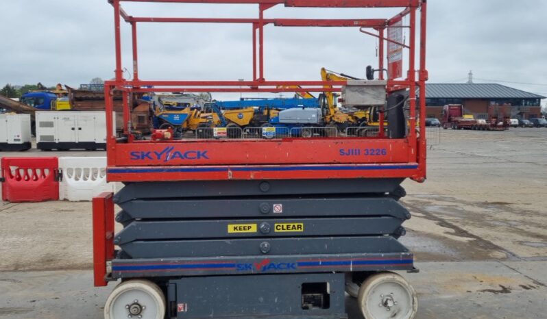 SkyJack SJ3226 Manlifts For Auction: Leeds, UK – 30th April, 1st, 2nd & 3rd May 25 full