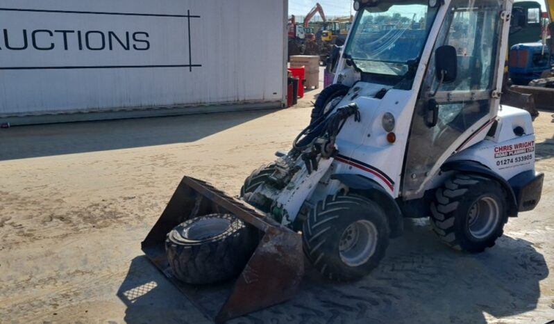 Avant Telescopic Wheeled Loader, A/C Wheeled Loaders For Auction: Leeds, UK – 30th April, 1st, 2nd & 3rd May 25