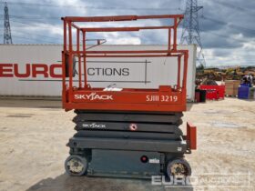 SkyJack SJ3219 Manlifts For Auction: Leeds, UK – 30th April, 1st, 2nd & 3rd May 25 full