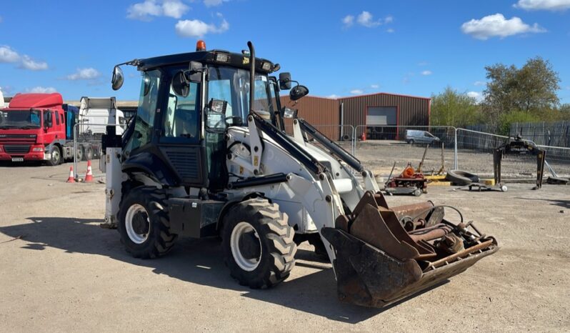 2015 JCB 2CX SITE MASTER 4WS For Auction on 2025-05-20 at 08:30