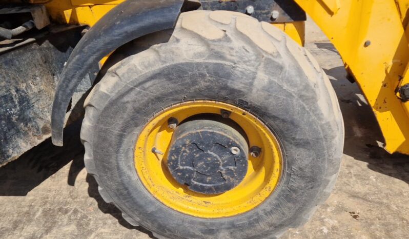 JCB 2CX Streetmaster Backhoe Loaders For Auction: Leeds, UK – 30th April, 1st, 2nd & 3rd May 25 full