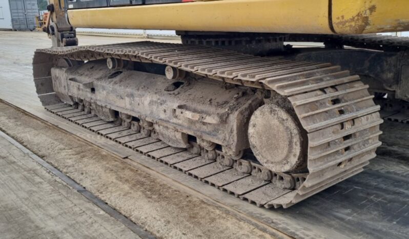 2017 CAT 320FL 20 Ton+ Excavators For Auction: Leeds, UK – 30th April, 1st, 2nd & 3rd May 25 full