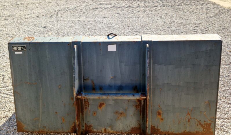 2008 Suton 2m³ Grain Bucket full