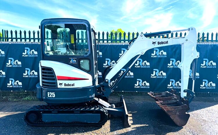 2013 / 2014 Bobcat E25 Excavator full