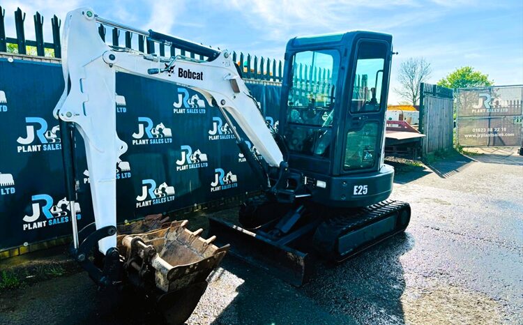 2013 / 2014 Bobcat E25 Excavator full