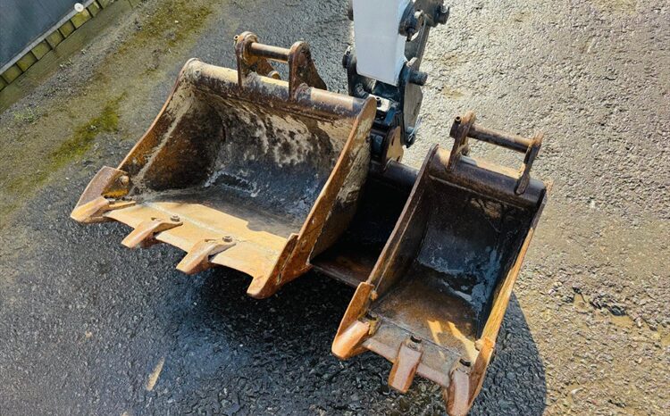 2013 / 2014 Bobcat E25 Excavator full