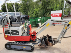 1T Excavator Takeuchi TB210H 2019 Hybrid