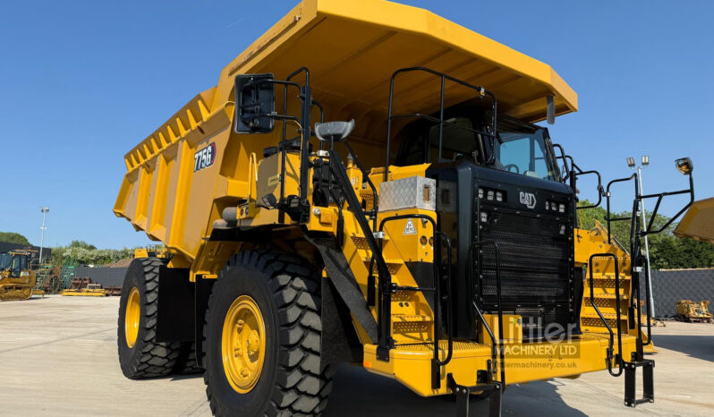 2022 CAT 775G full