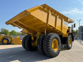 2022 CAT 775G full