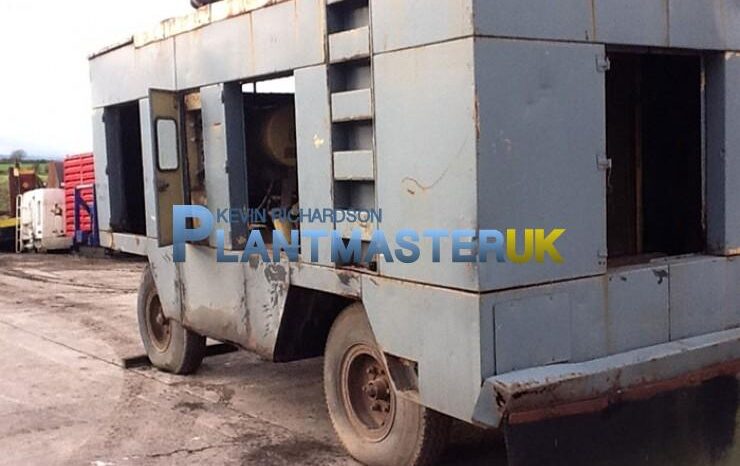 Compair 750 (750 cfm) Diesel Compressor full
