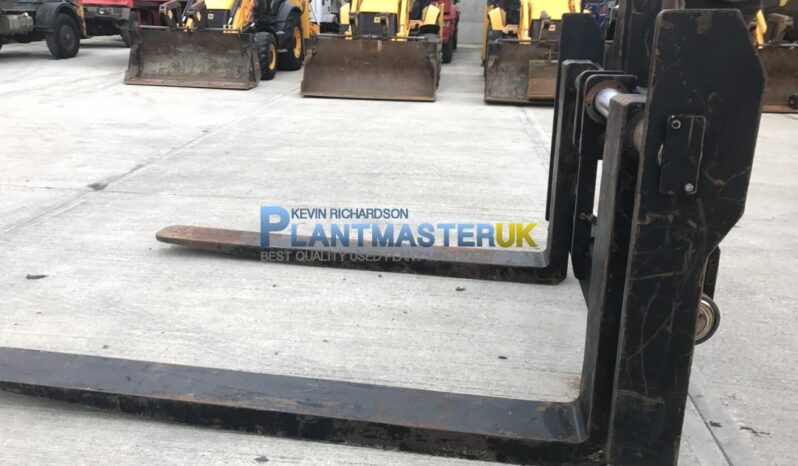 Forks and Carraige to suit 25 ton forklift unused full