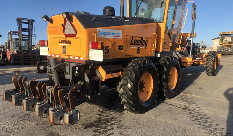 Lee Boy 985 motor grader (same size as cat 140 H)