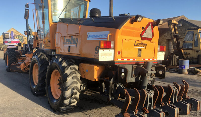 Lee Boy 985 motor grader (same size as cat 140 H) full