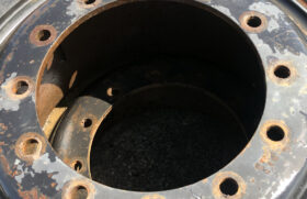 1400-24 solid wheels and tyres