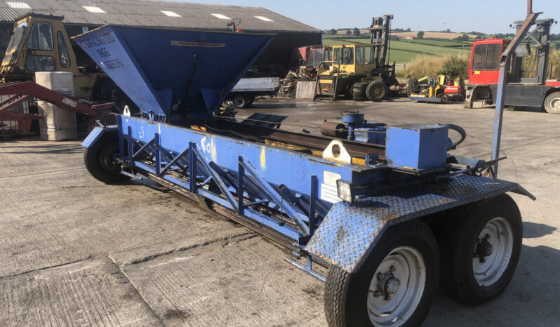 Bistows self propelled chipper spreader 14 ft full