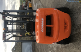 Doosan D30S-5,3 ton diesel forklift full