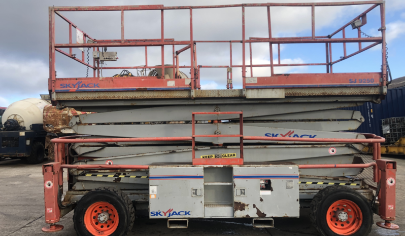 Sky king SJ9250 scissor lift platform 15.2 mtr full