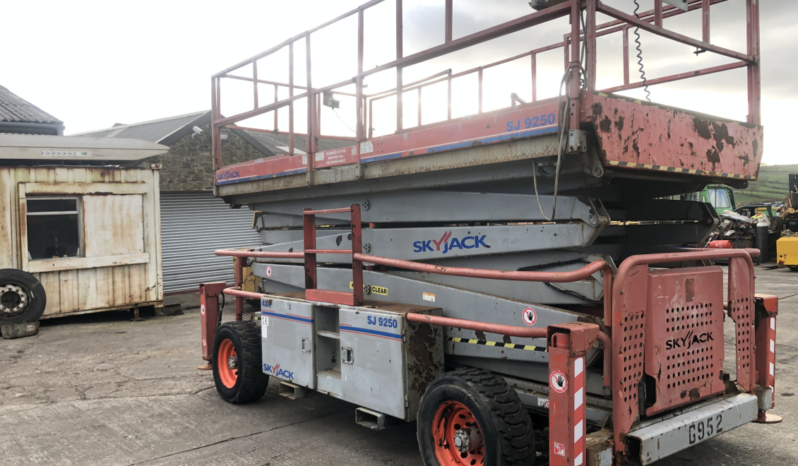 Sky king SJ9250 scissor lift platform 15.2 mtr full