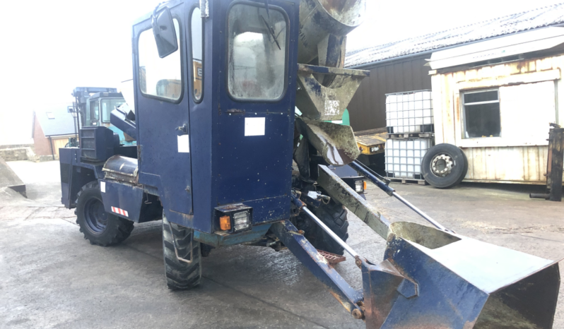 Utranazz 28 AH All terrain. self loading 4x4x4 cement mixer full