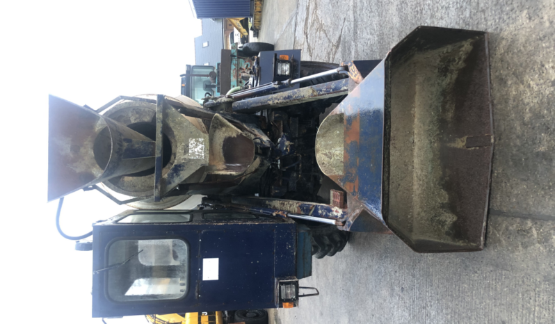 Utranazz 28 AH All terrain. self loading 4x4x4 cement mixer full