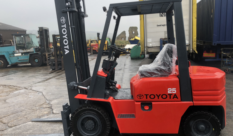 Toyota FD 25, 2.5 ton diesel forklift full