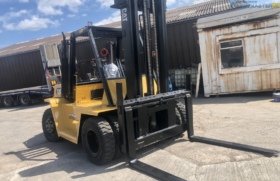 Caterpillar V140(7 ton) diesel forklift