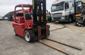 Hyster H150 Space Daver Compact 7.5 ton forklift full