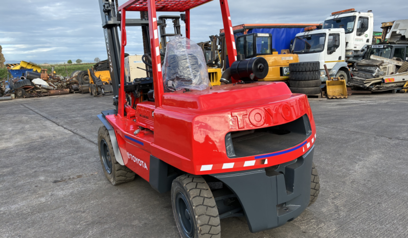 Toyota FD 60 (6 ton) diesel forklift full